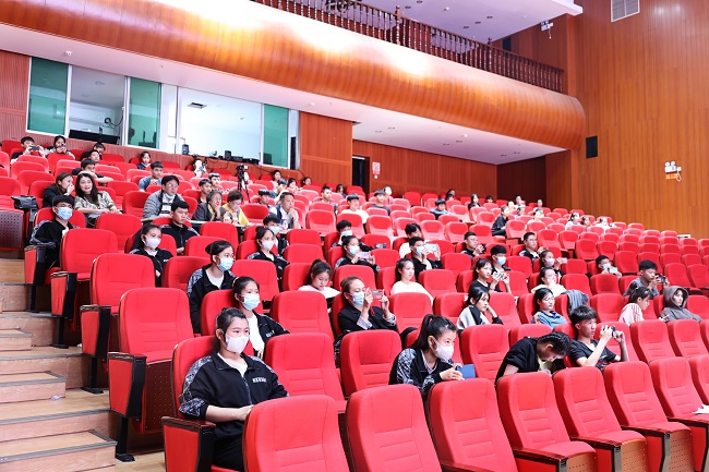 1637852882651548.jpg 琼剧 (2).JPG