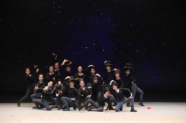 1608302623757129.jpg 藏族组合.JPG